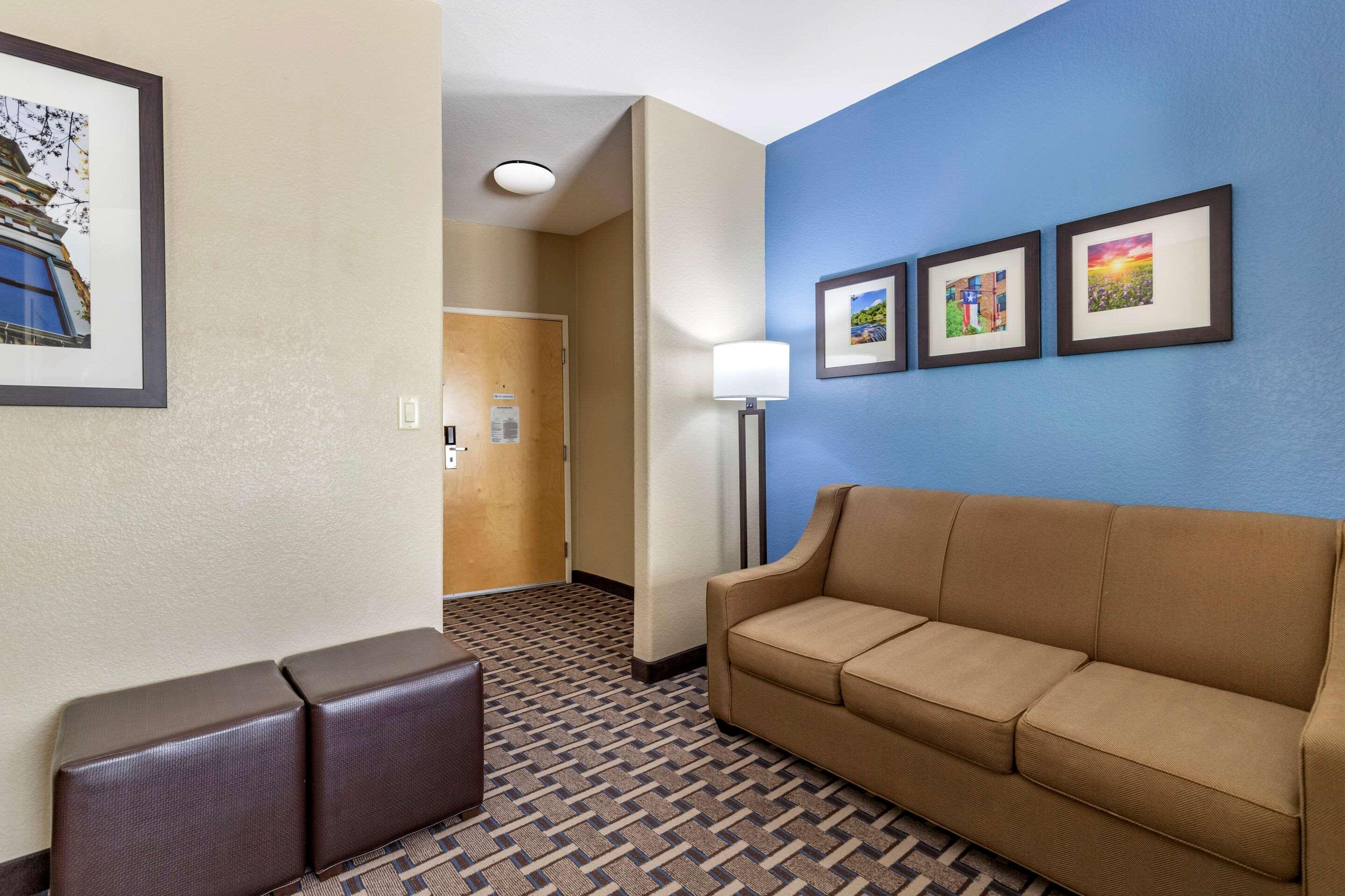 Comfort Suites Джорджтаун Екстериор снимка